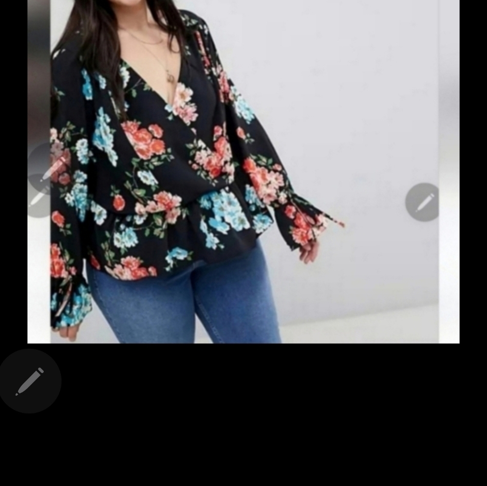 Gorgeous Asos floral blouse size 22